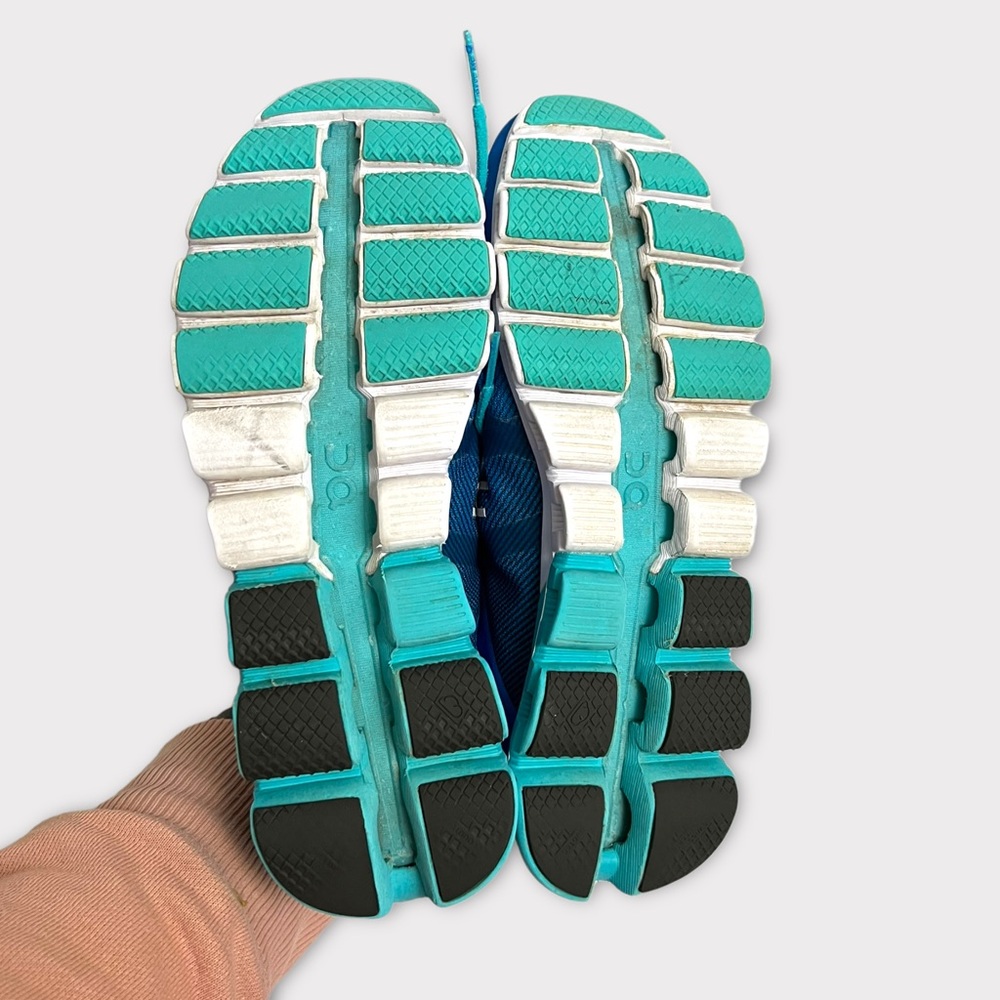 On Cloud On Running Cloudace Running Shoes Sneakers Malibu Curaçao Size 7.5 - Picture 9 of 10